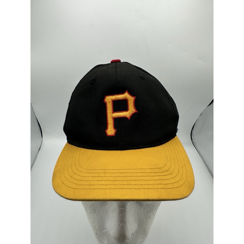 Vintage 90s Pittsburgh Pirates Outdoor Cap Snapback Hat S/M Black Gold MLB